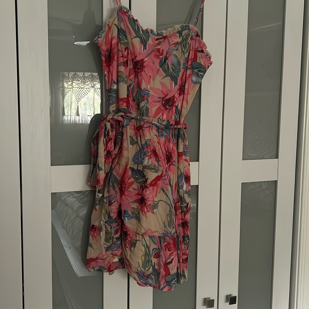 Cute mini flowered design dress